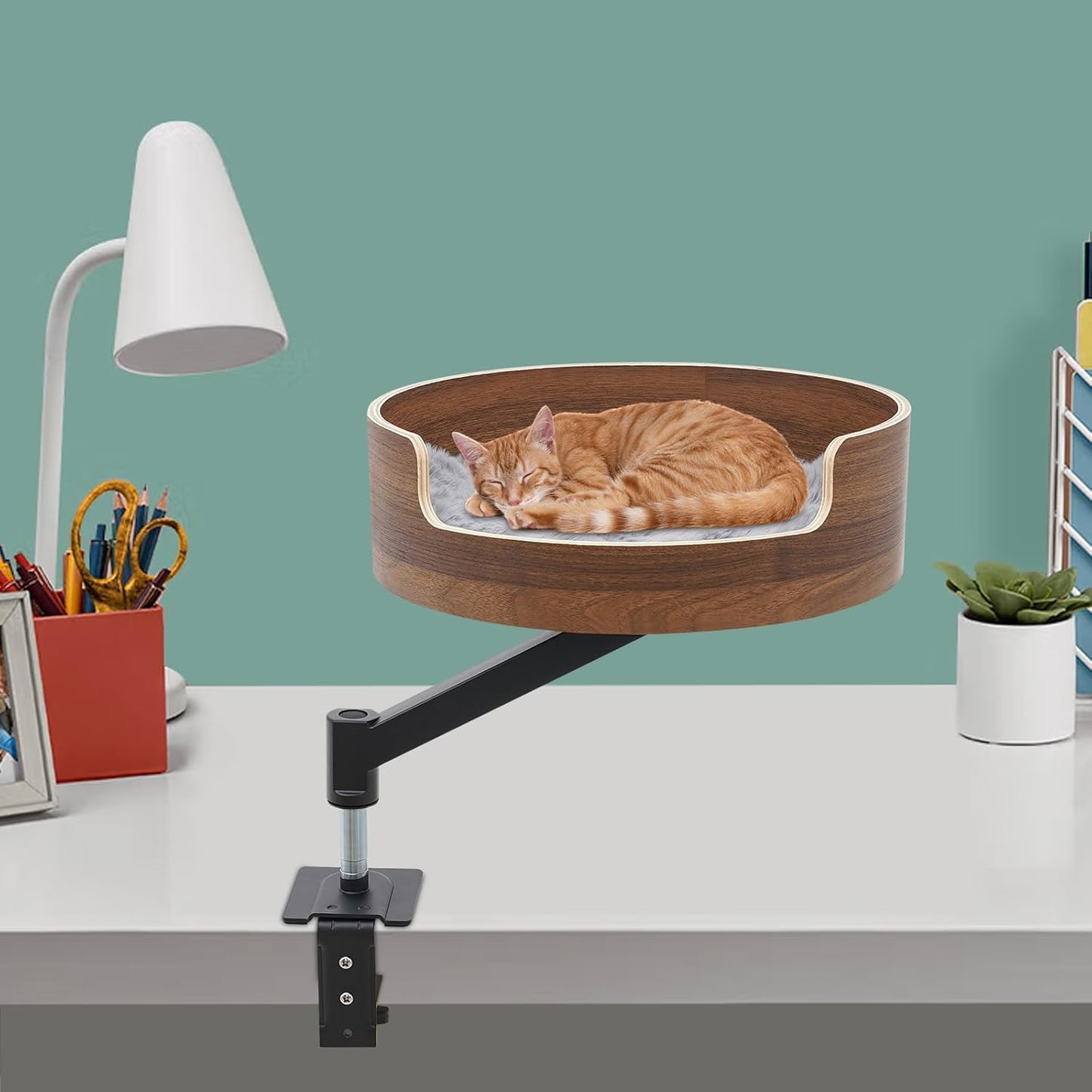 LuxyPace - Desk-Mounted Cat Bed